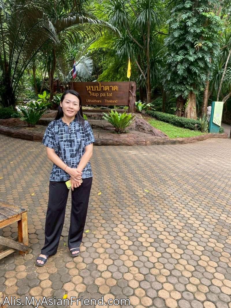 Alis's personal blog photo 1 added Saturday the 13th of December 2025